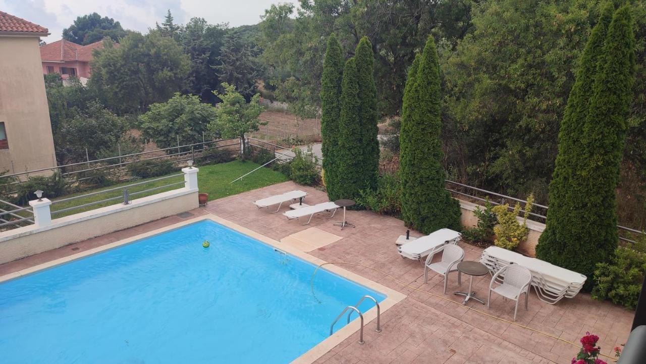 Guesthouse Michobeis Kamarina Екстер'єр фото